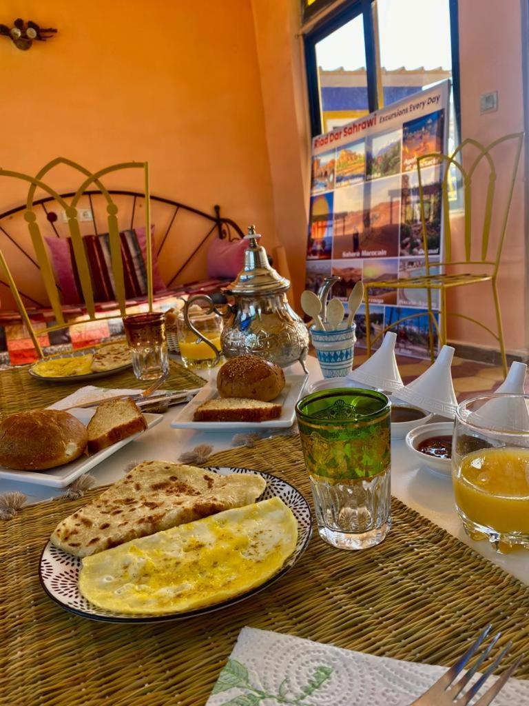 Riad Dar Sahrawi Marrakesh Buitenkant foto
